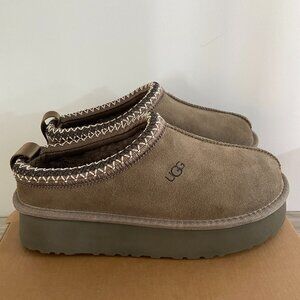 UGG Tazz Platform Shearling Lined Slipper - Hickory